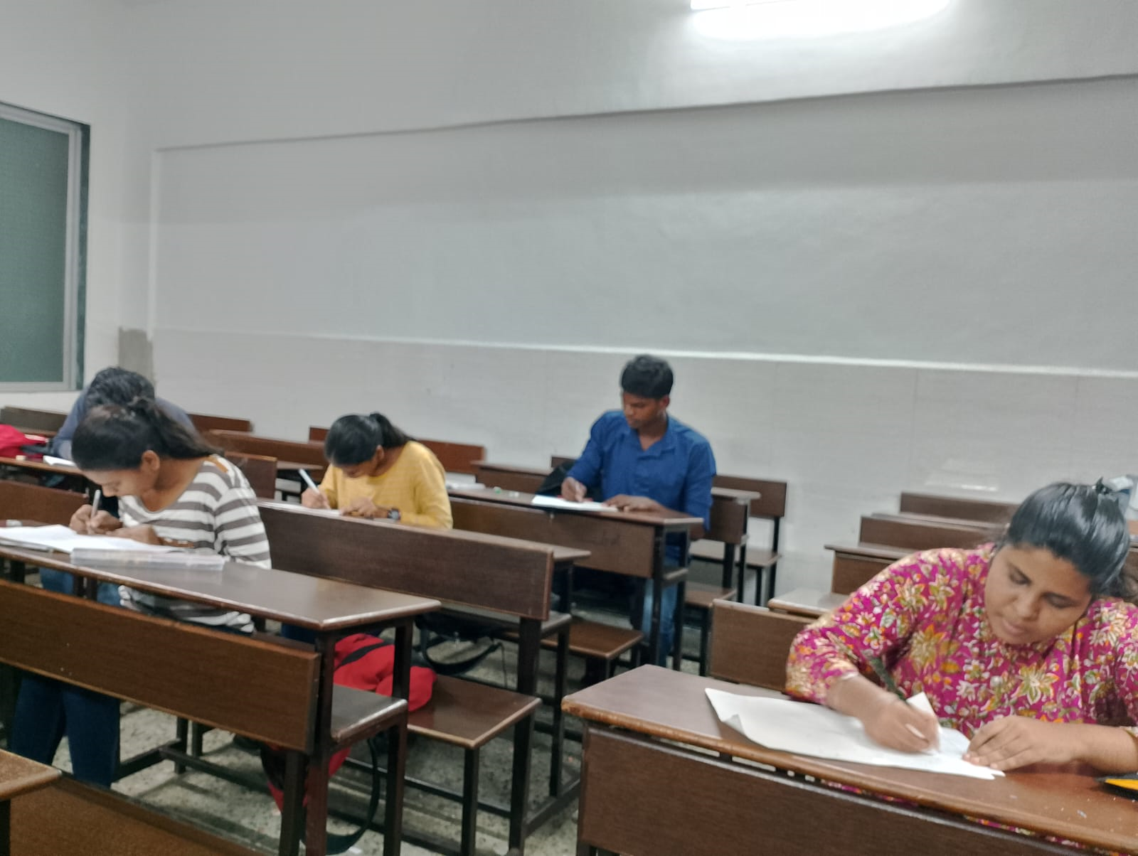 Chembur Karnataka Night College Sharing and Caring